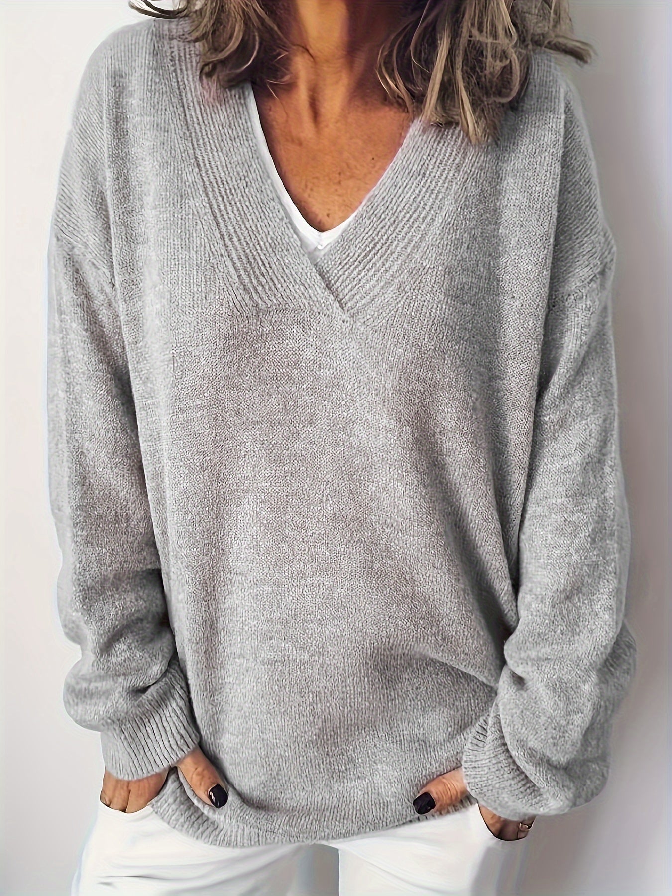 Liv™ | Blød og Tidløs V-Hals Sweater