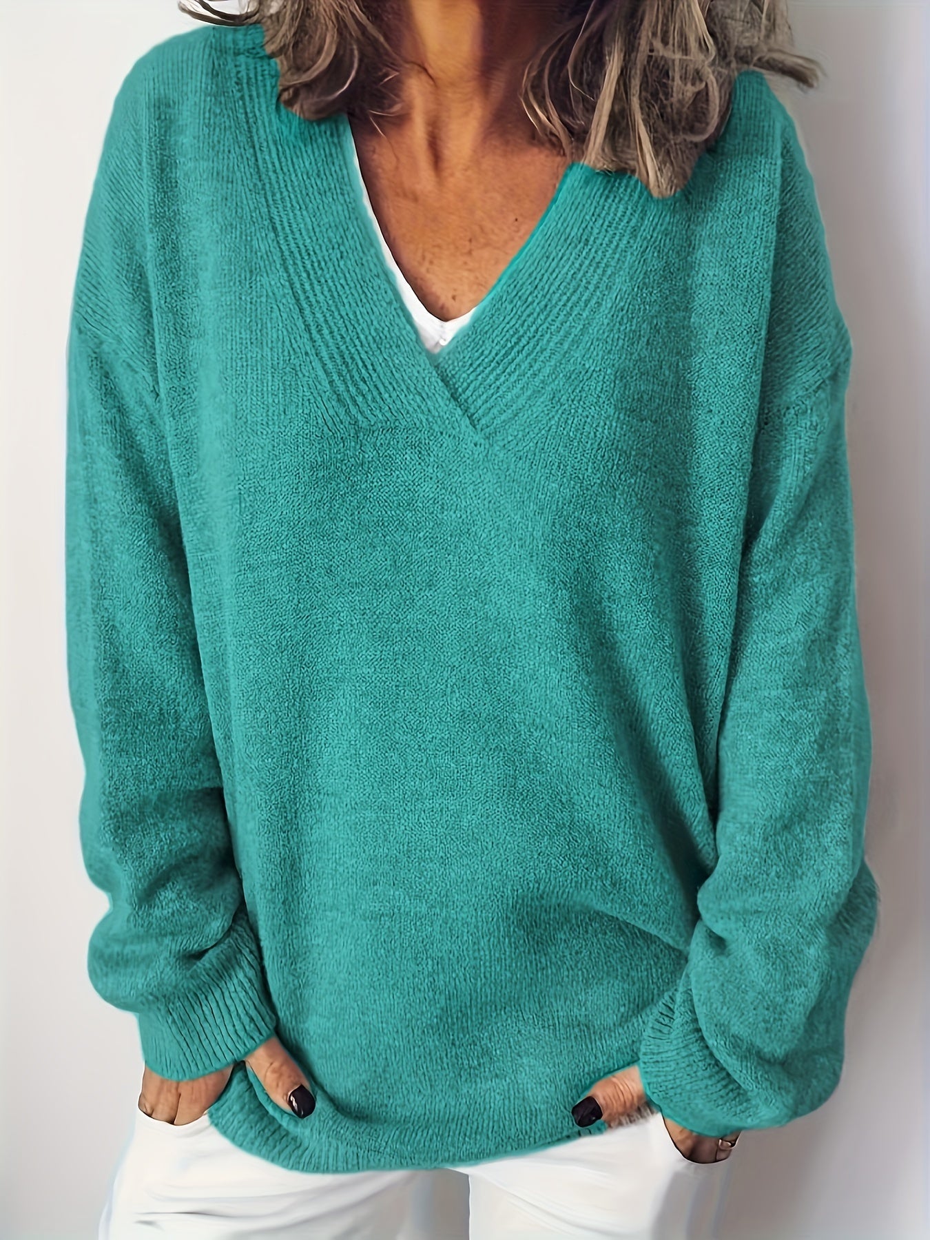 Liv™ | Blød og Tidløs V-Hals Sweater