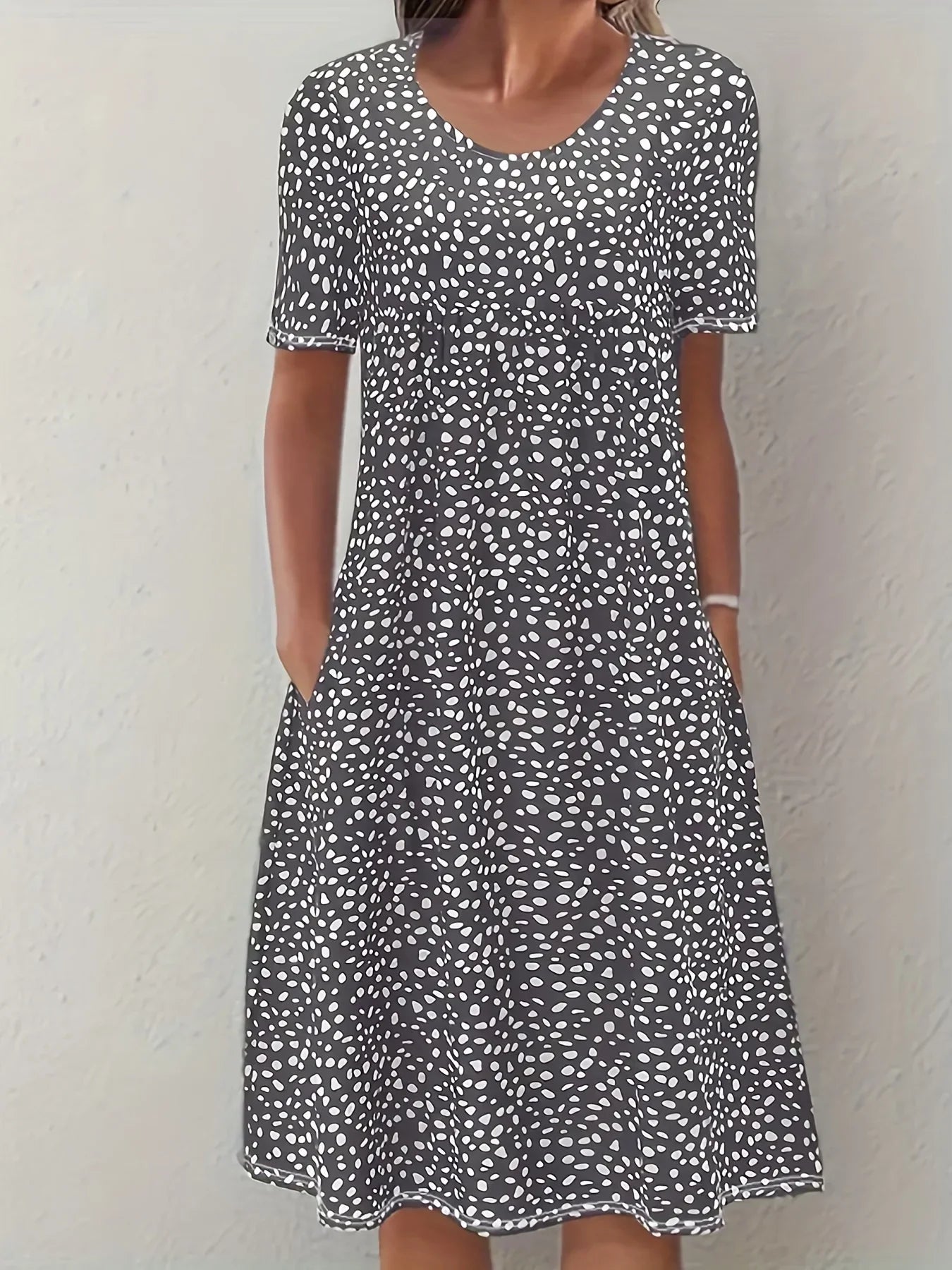 Liv™ | Blød Blomsterkjole i Tidløst Snit