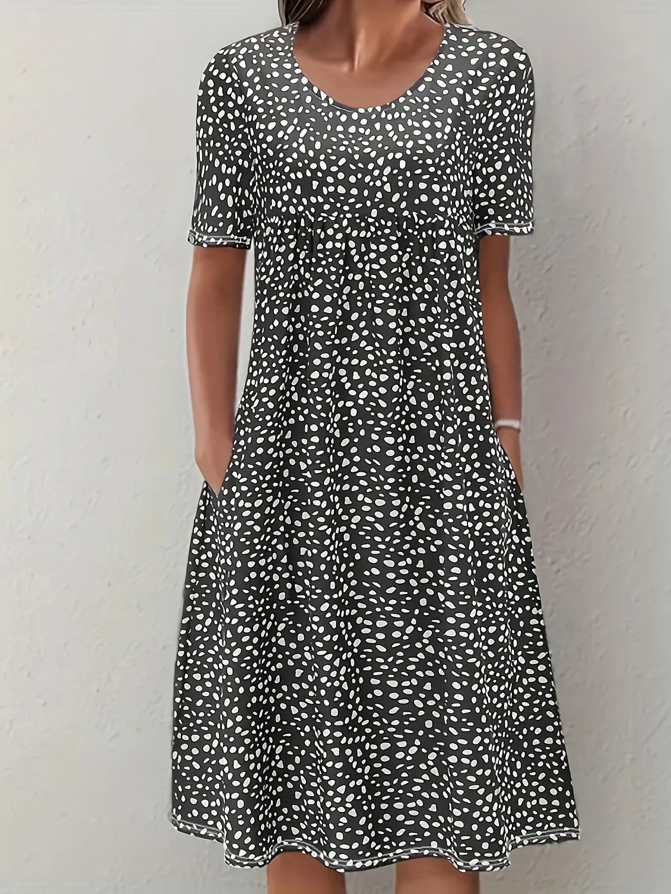 Liv™ | Blød Blomsterkjole i Tidløst Snit